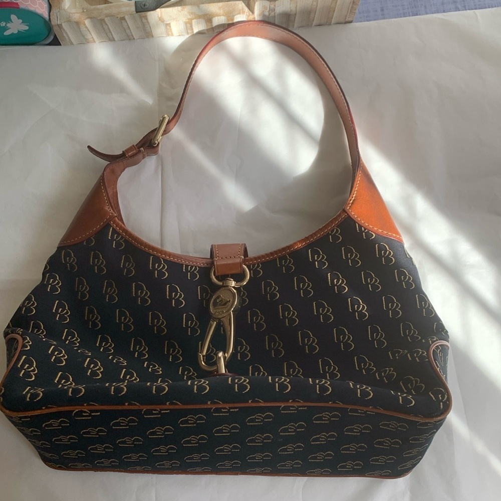Gently Loved Dooney & Bourke Shoulder Bag